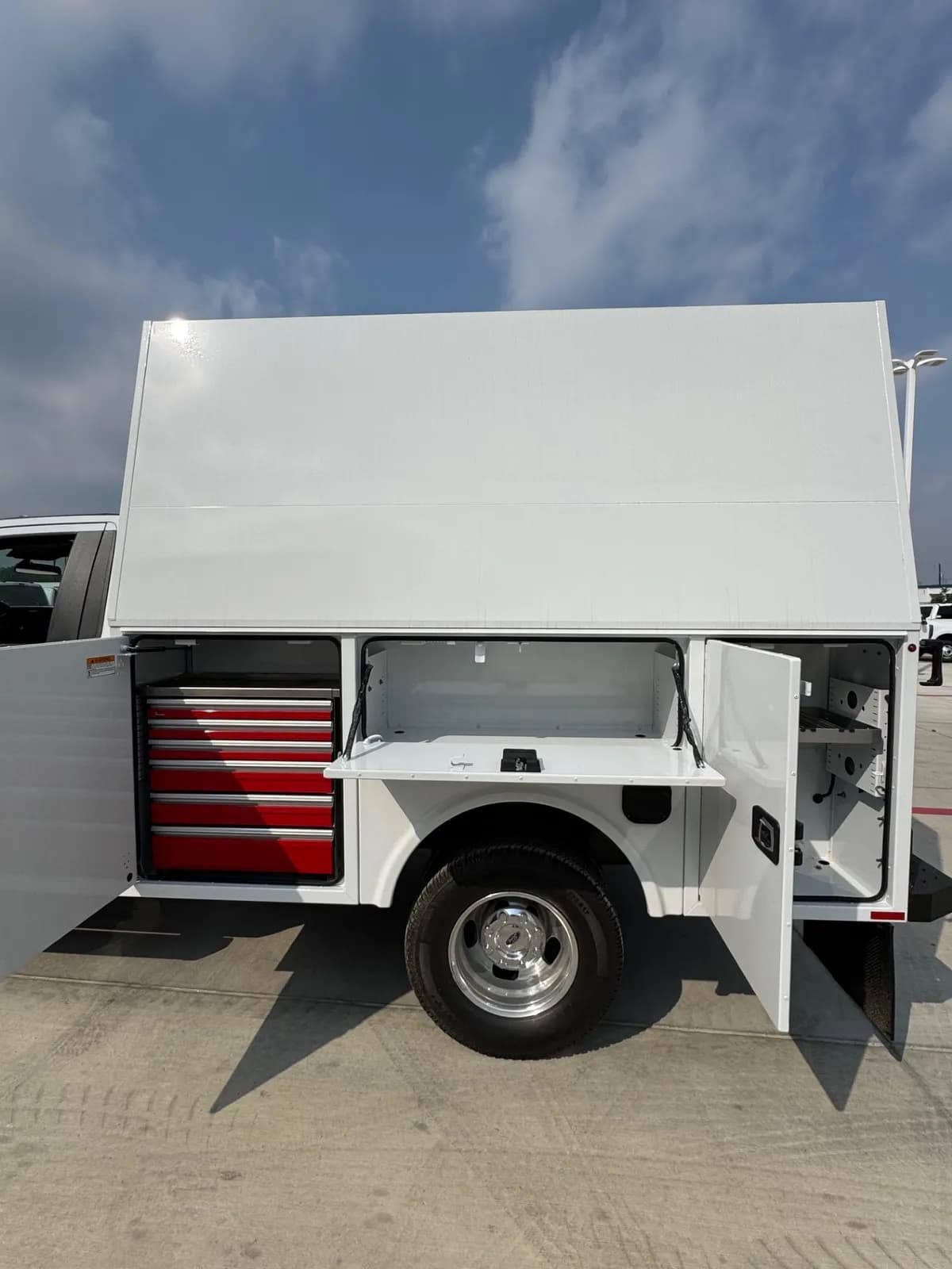 2025 Ford F-350 Knapheide - Service