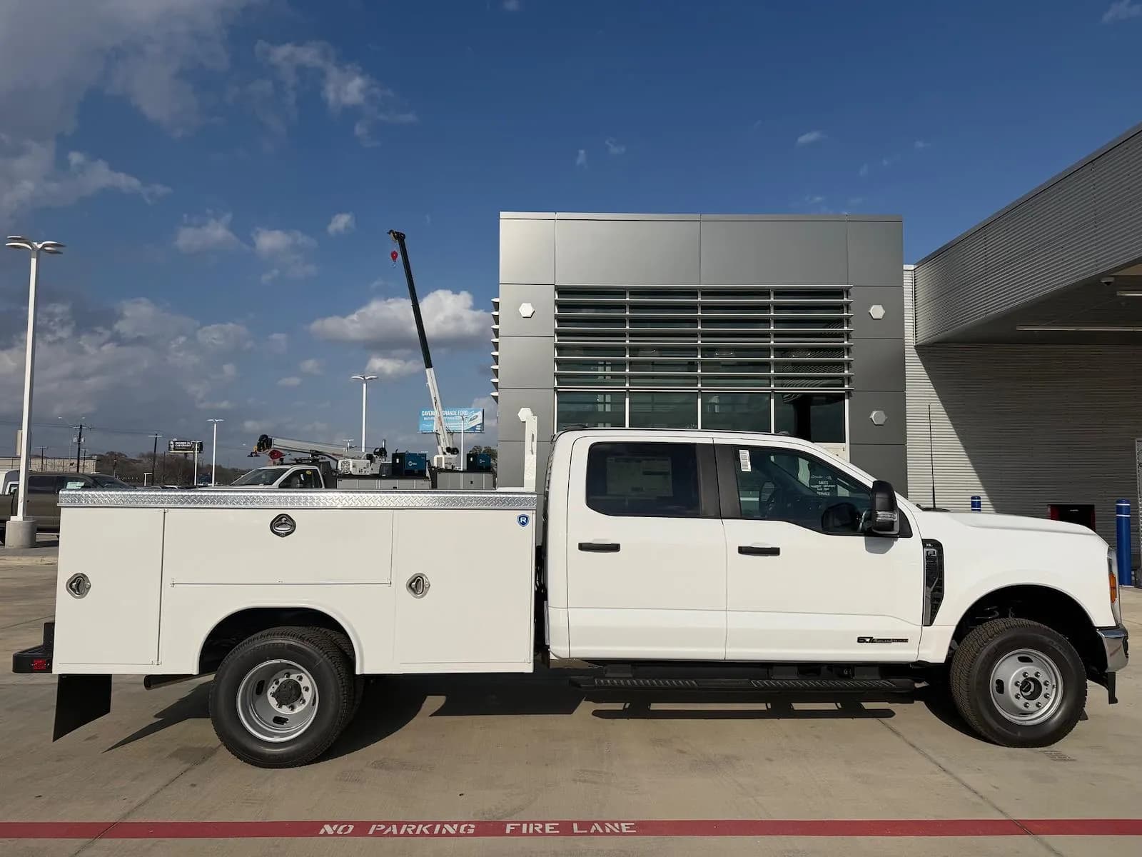 2026 Ford F-350 Crew Cab - Service