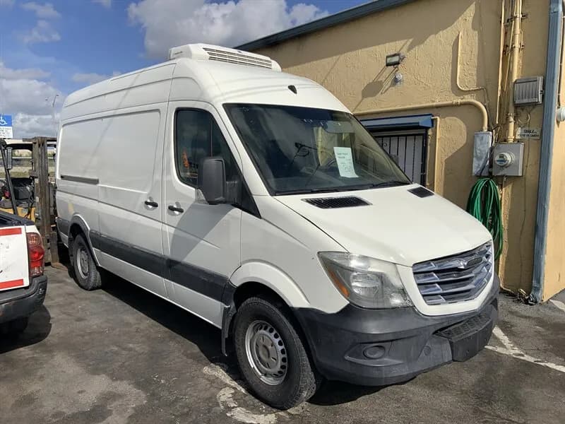 2015 Freightliner Reefer Van - Refrigerated