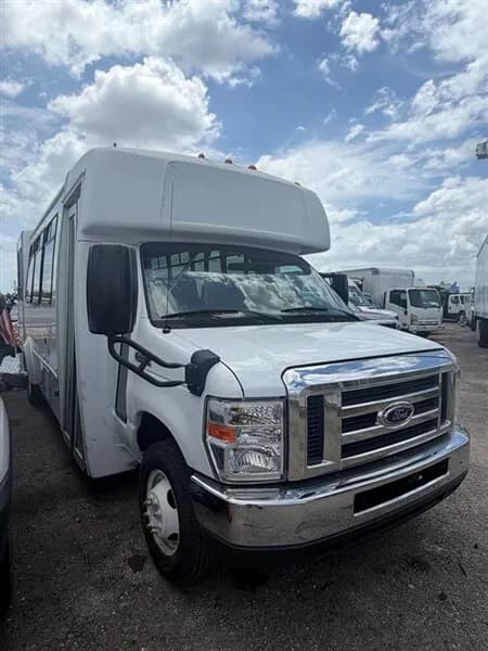 2019 Ford E-450 SD