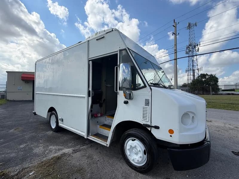 2017 Freightliner M - Refrigerated