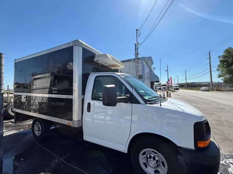 2014 Chevrolet Express 3500 - Pickup
