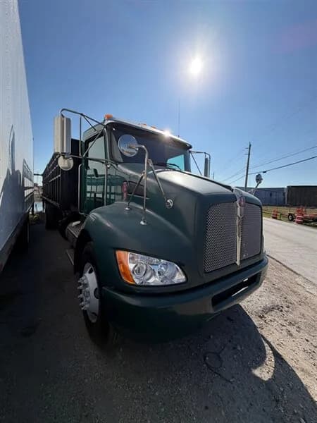 2017 Kenworth T270