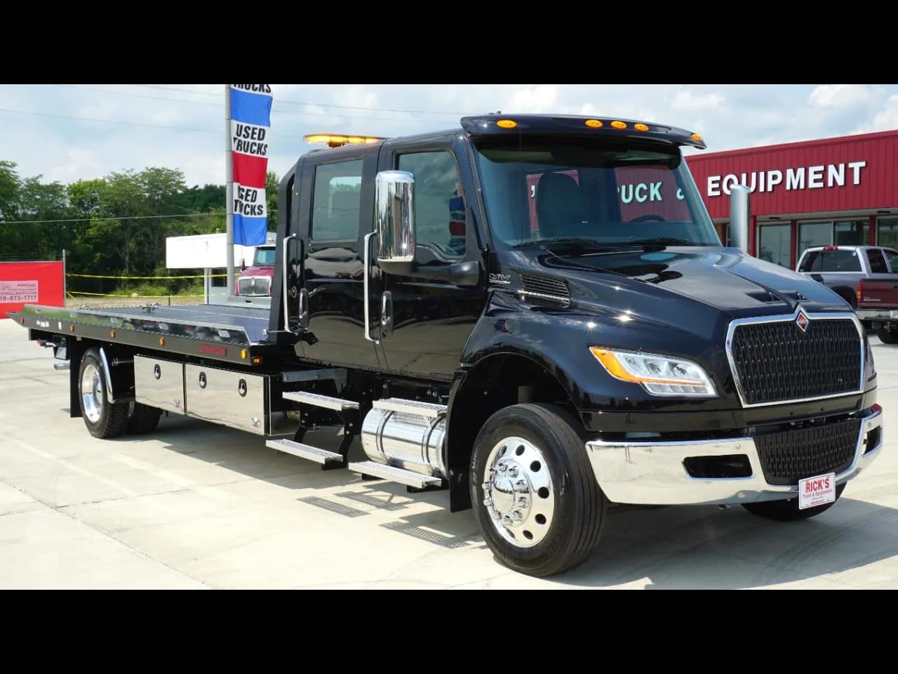 2027 International MV607 Crew Cab Jerrdan 22' Steel - Tow