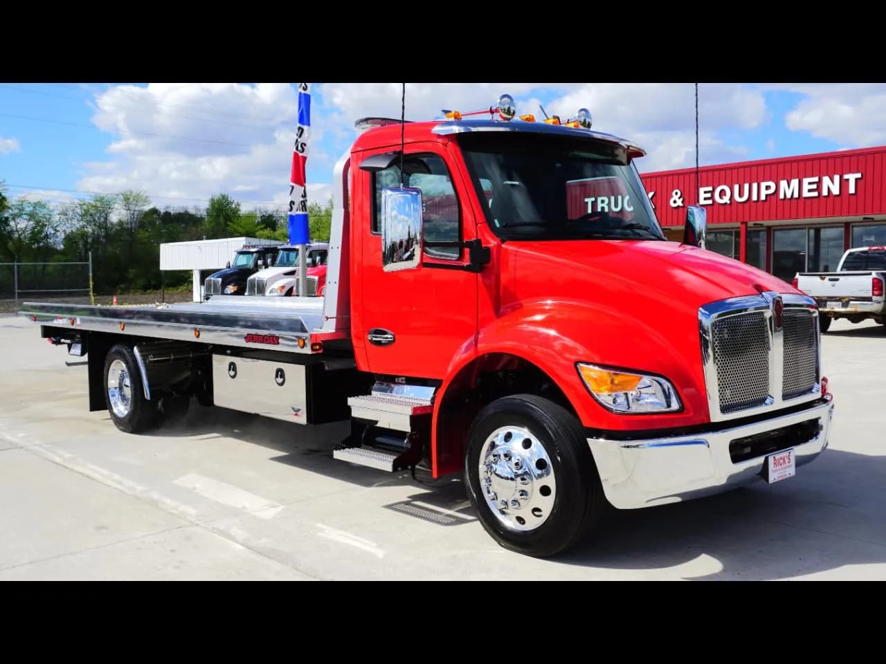 2026 Kenworth T280 Jerrdan 22' XLP Aluminum - Tow