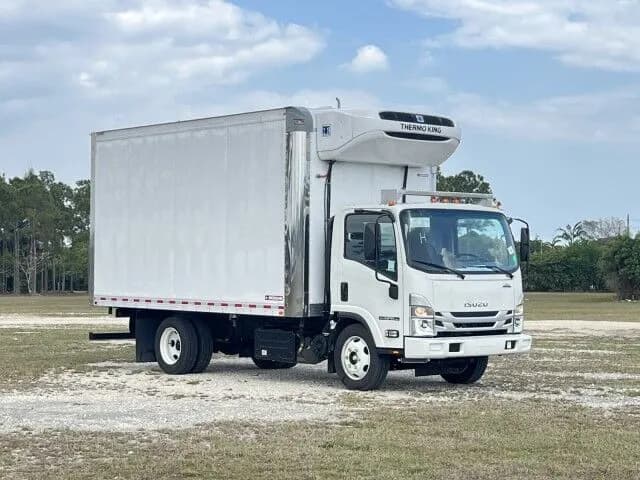 2026 Isuzu NPR-XD - Refrigerated