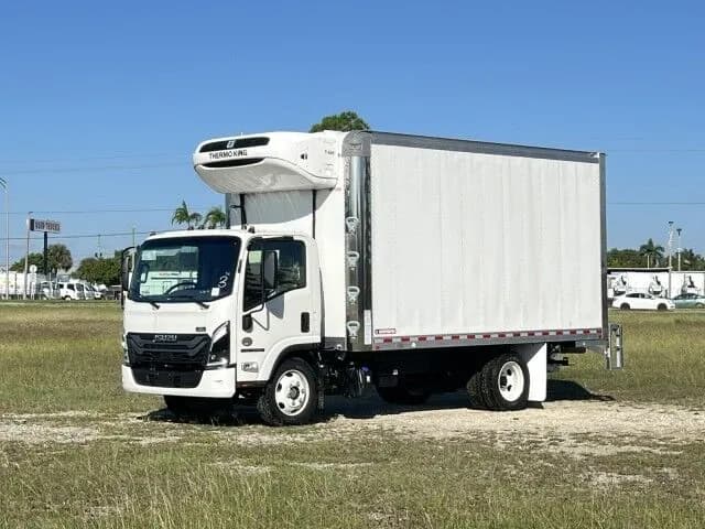 2027 Isuzu NRR
