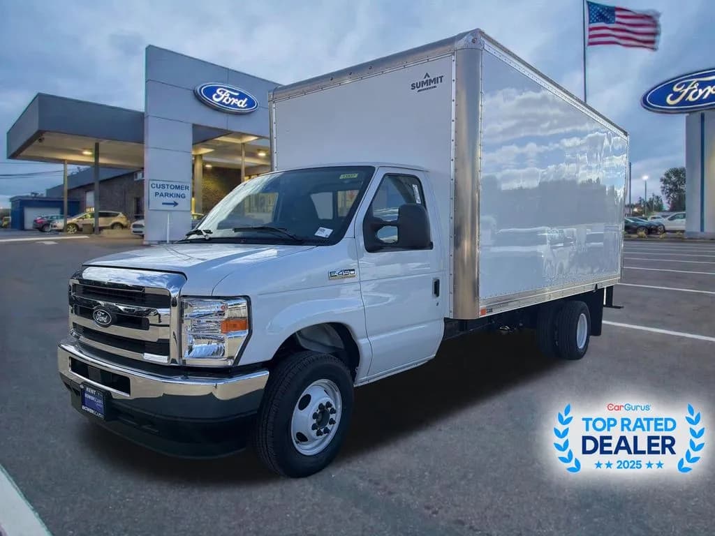 2027 Ford E-450 - Box