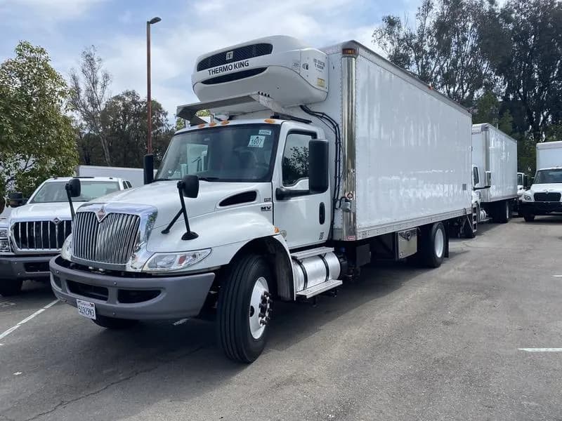 2019 International MV Series w/ 22' - Refrigerated