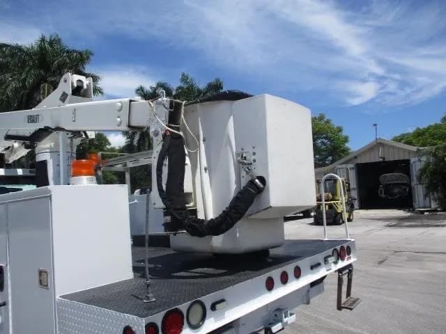 2011 Ford f550 6.7 diesel - Bucket