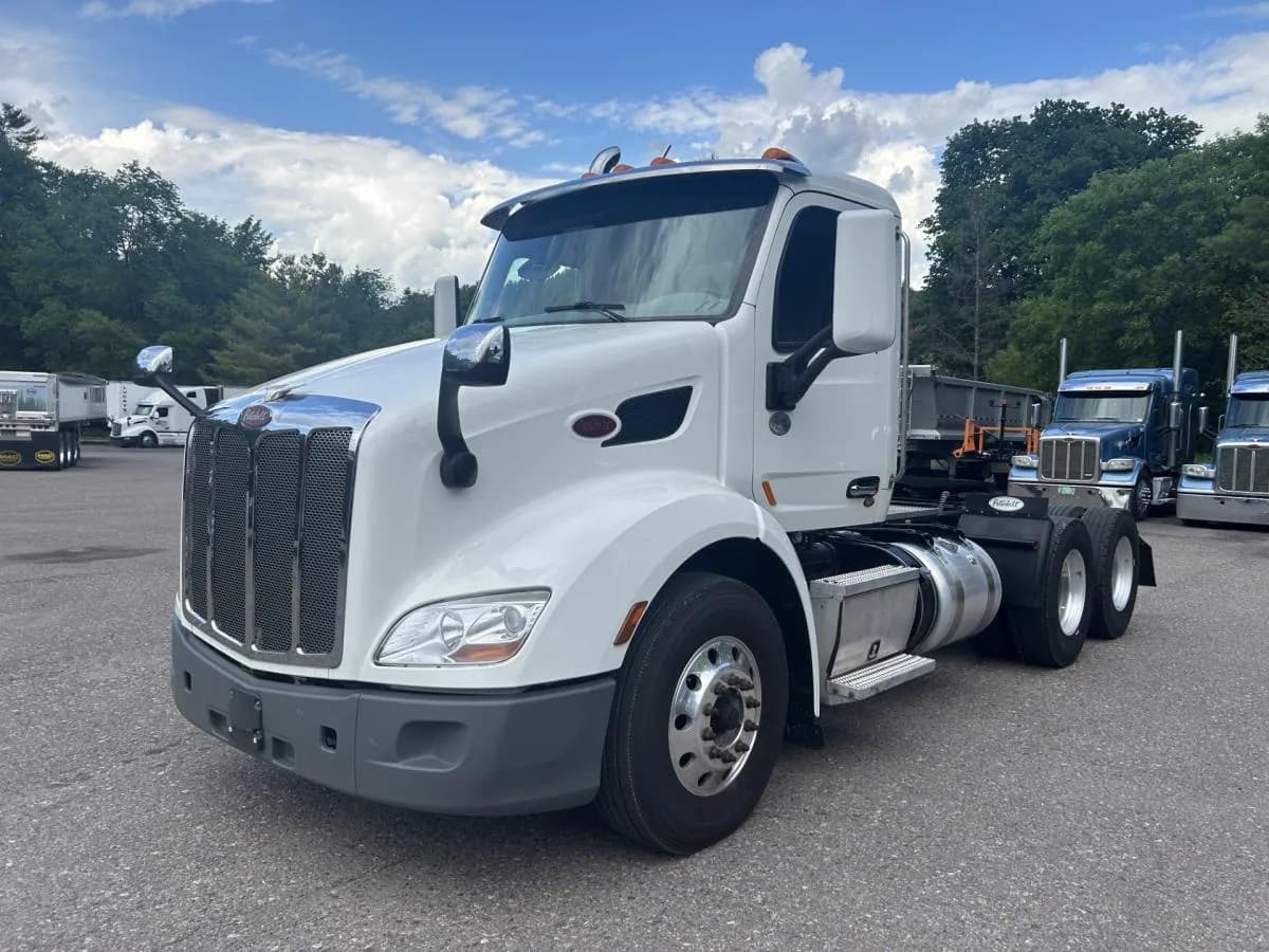 2022 - Day Cab
