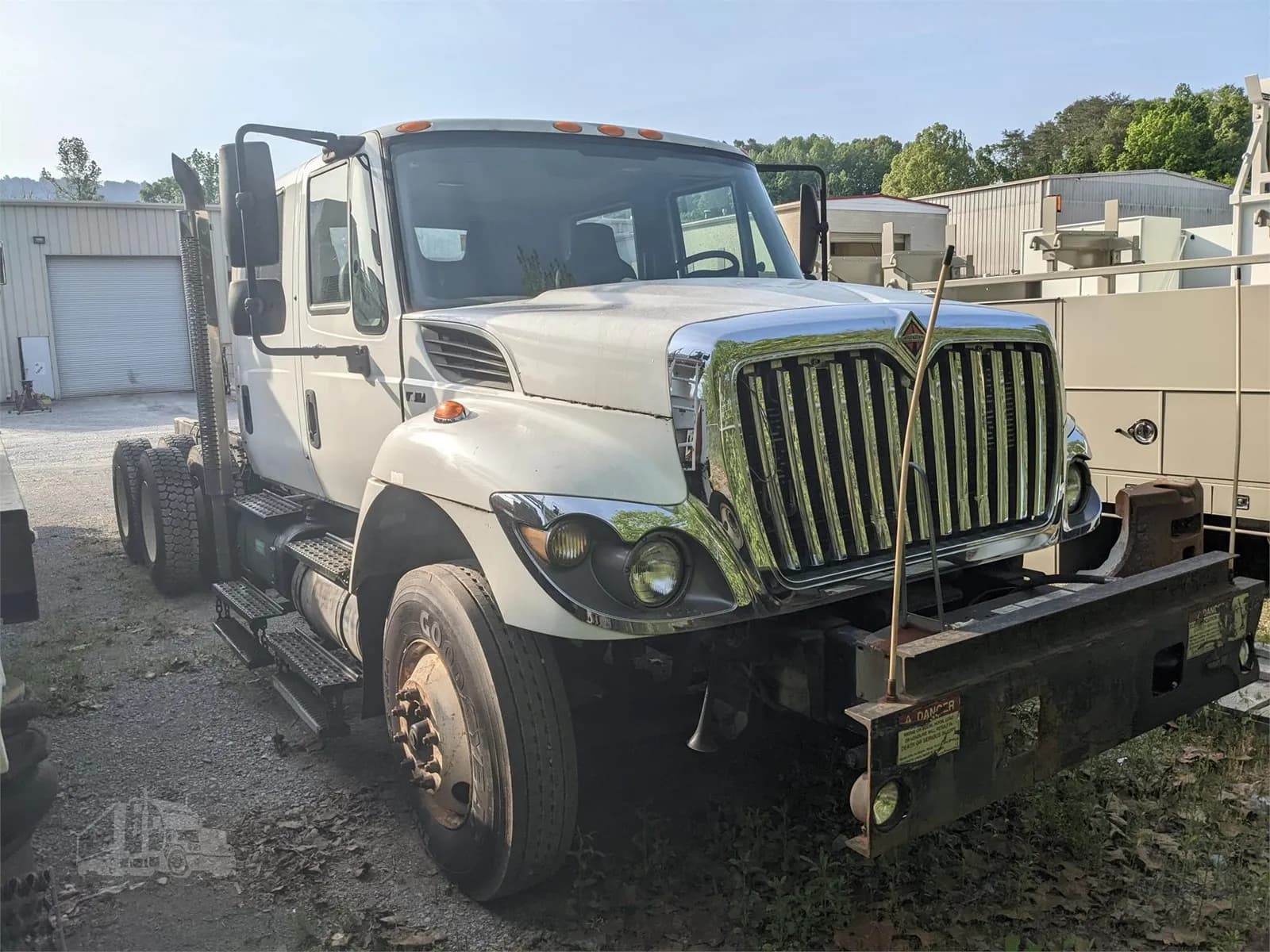 2009 International WORKSTAR 7400 - Chassis