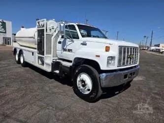 1991 FORD F-700