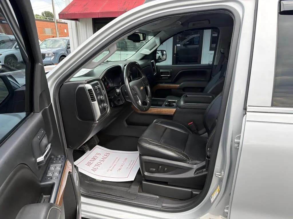 2015 Chevrolet SILVERADO 1500 - Pickup