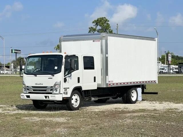 2024 Isuzu NPR-HD Crew Cab - Box