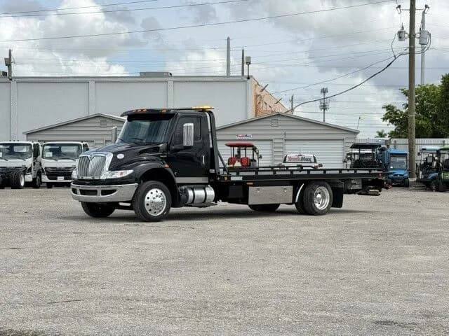 2022 International MV607 - Tow