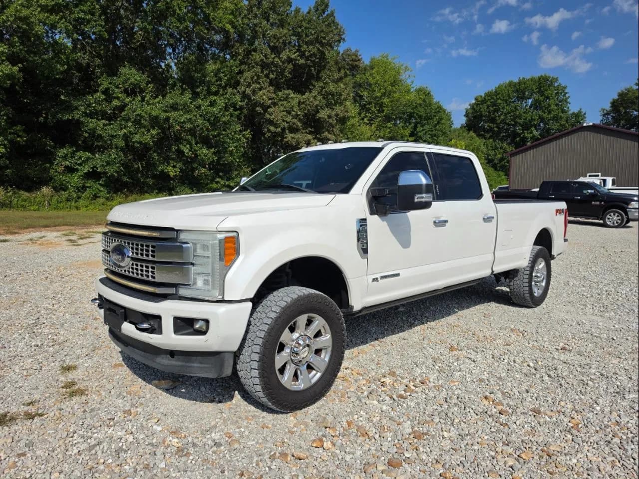 2017 Ford F-350 SD Platinum Crew Cab Long - Pickup