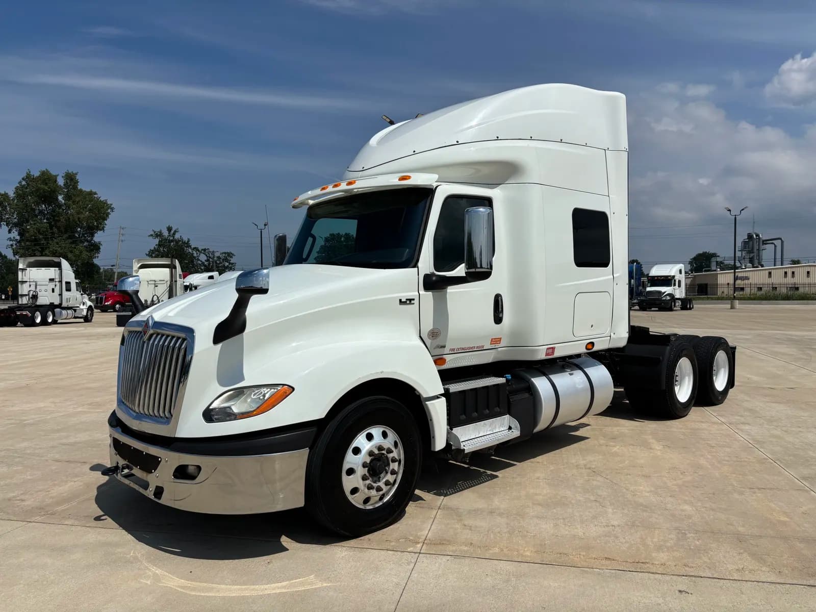 2019 International LT