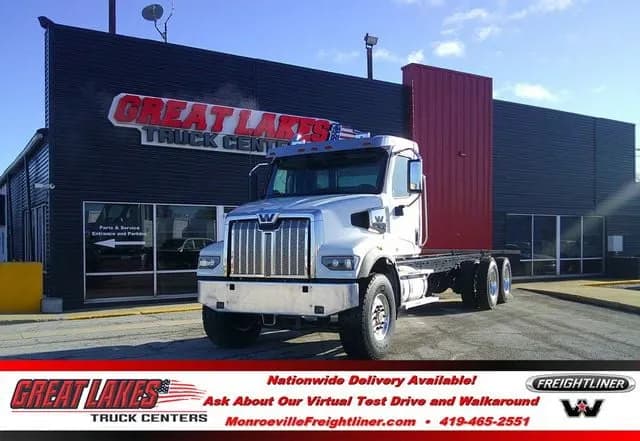 2025 Western Star 47X 6 Axle - Dump