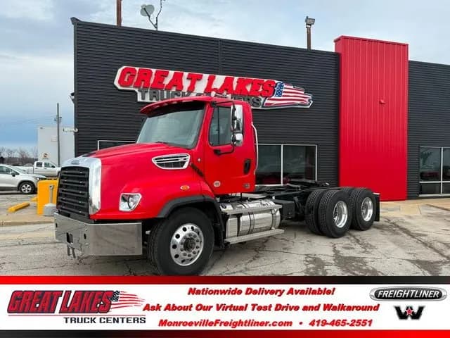 2025 Freightliner 114SD