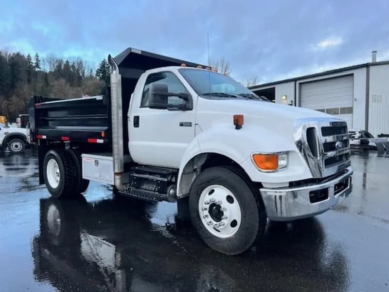 2011 Ford F650 SD - Bucket