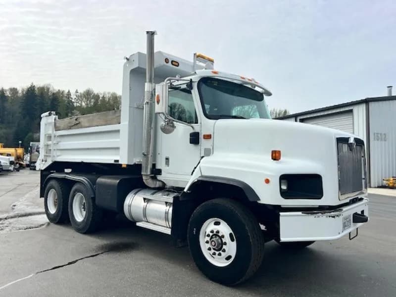 2010 International PAYSTAR 5600 - Bucket