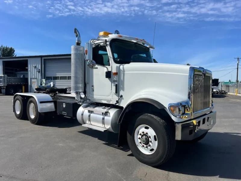 2009 International PAYSTAR 5900 - Bucket