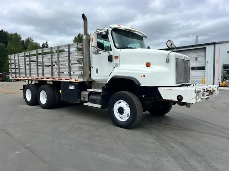 2009 International PAYSTAR 5600 - Bucket