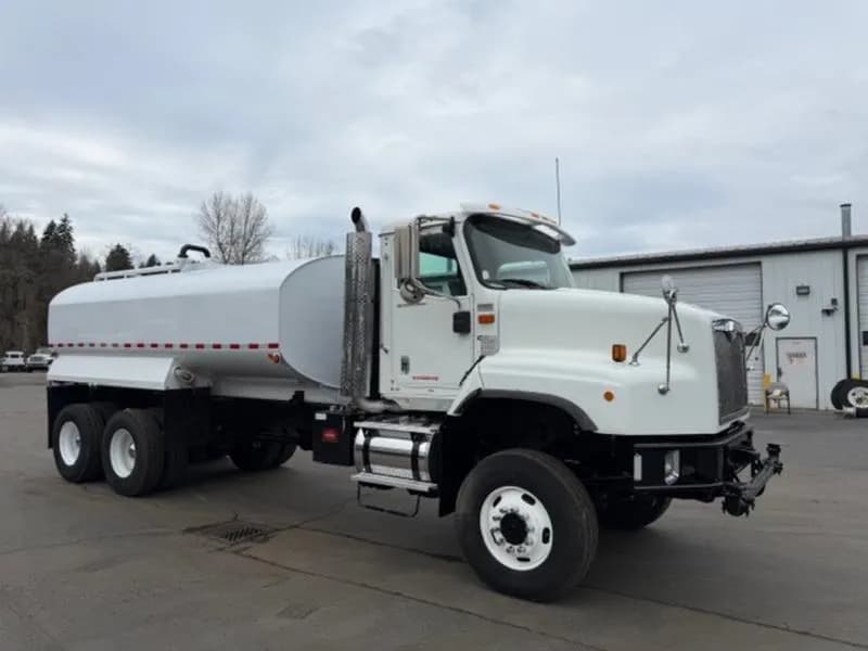 2006 International PAYSTAR 5600 - Bucket
