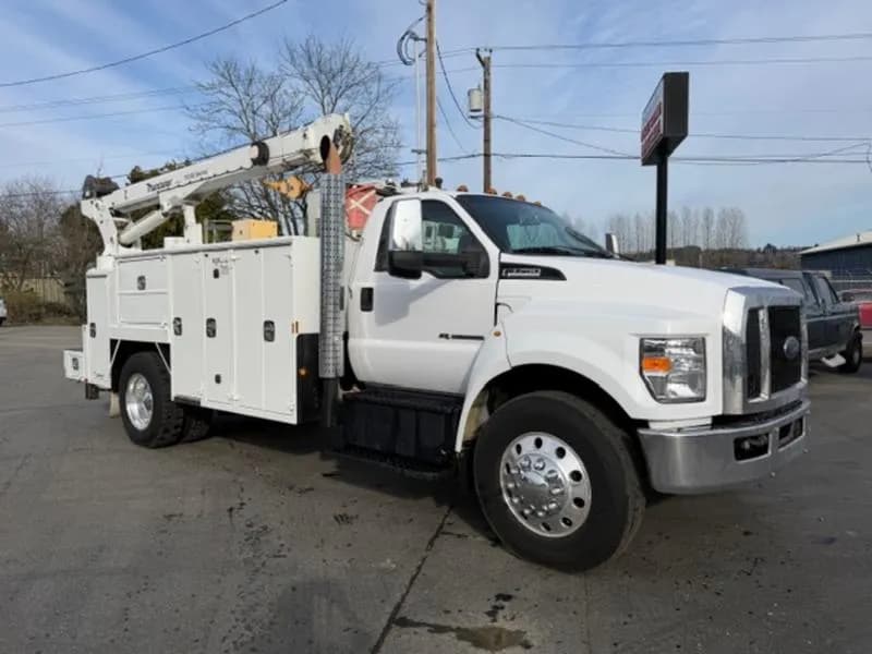 2017 Ford F750