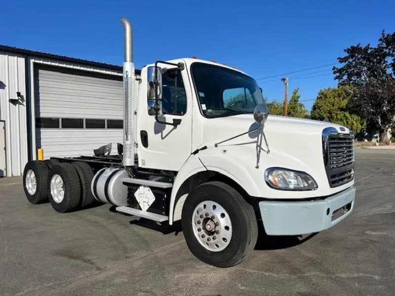 2014 Freightliner M2 112 - Bucket
