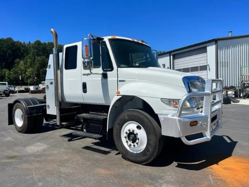 2010 International DURASTAR 4400 - Bucket
