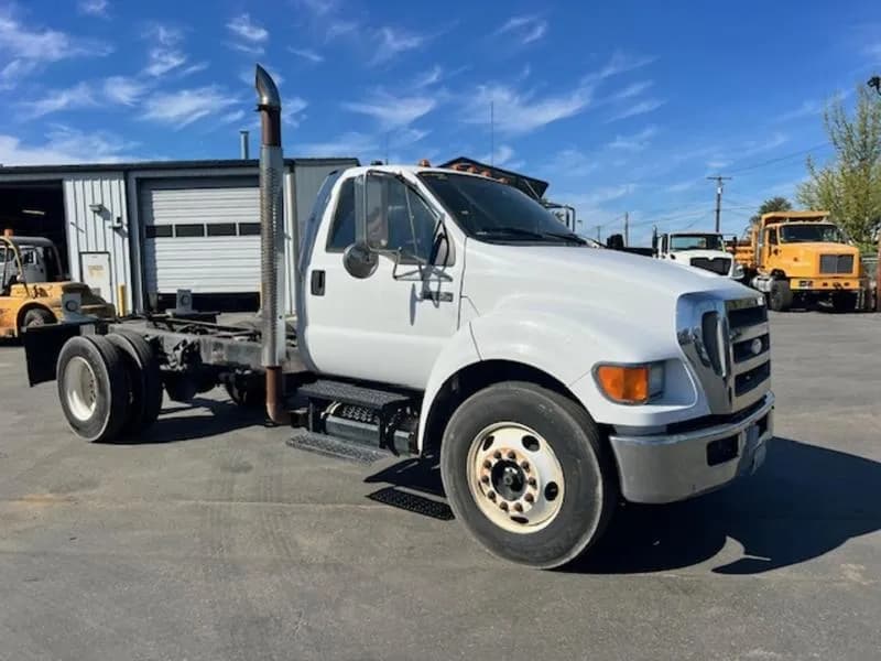 2008 Ford F650 SD - Bucket