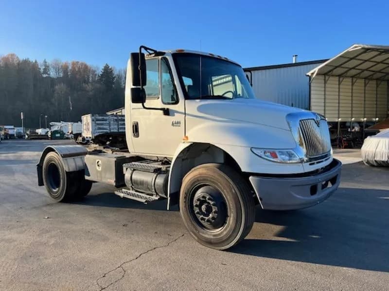 2007 International DURASTAR 4400 - Bucket