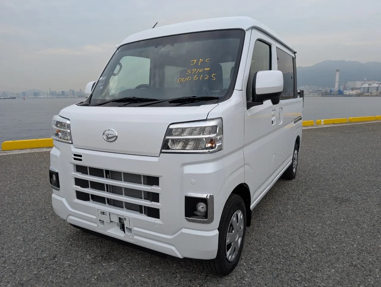 2024 - Vans