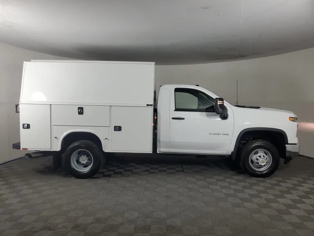 2026 Chevrolet Silverado 3500 - Chassis