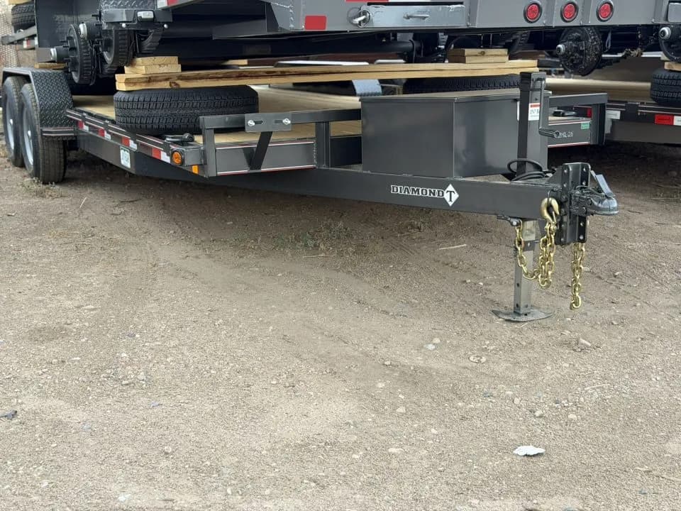 2027 DIAMOND T TRAILERS MFG. CO. Diamond T Trailers Mfg. Co - Car Hauler Trucks