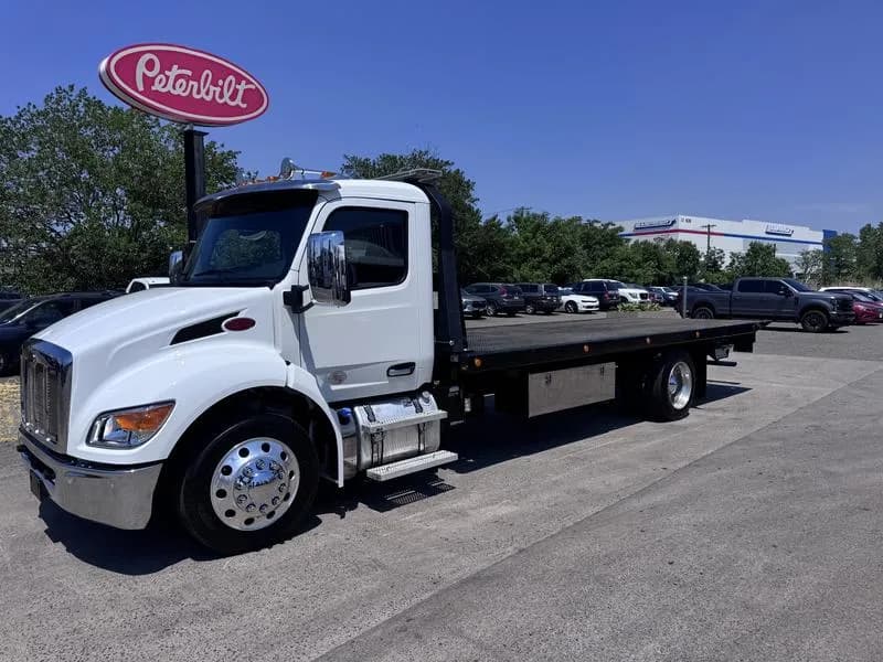 2024 Peterbilt 536