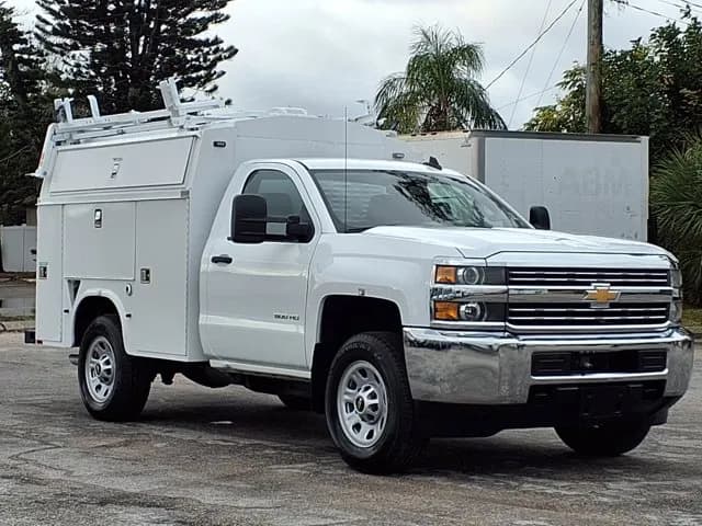 2017 Chevrolet Silverado 3500HD - Chassis