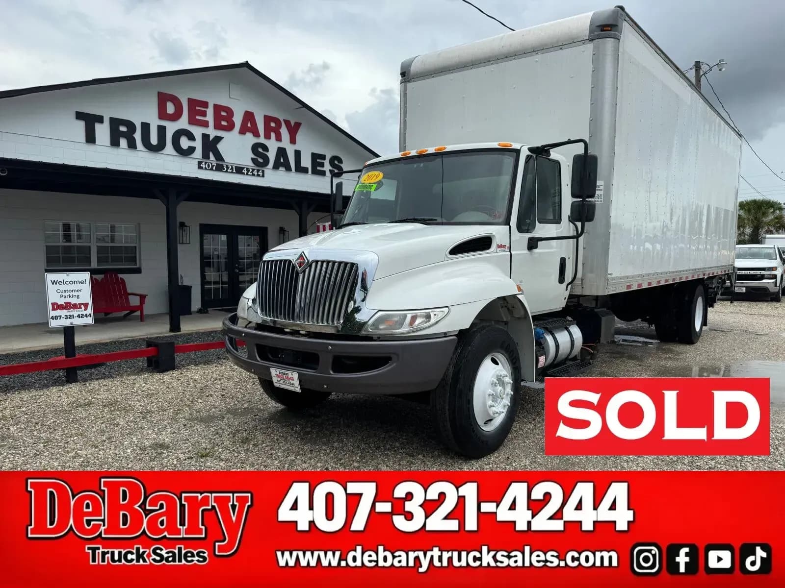 2019 International DuraStar 4300 - Box