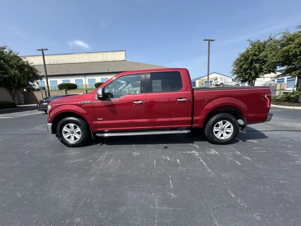 2016 Ford F-150 XLT - Pickup