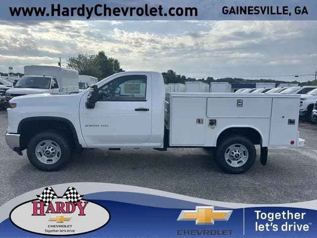 2026 Chevrolet Silverado 2500 - Chassis