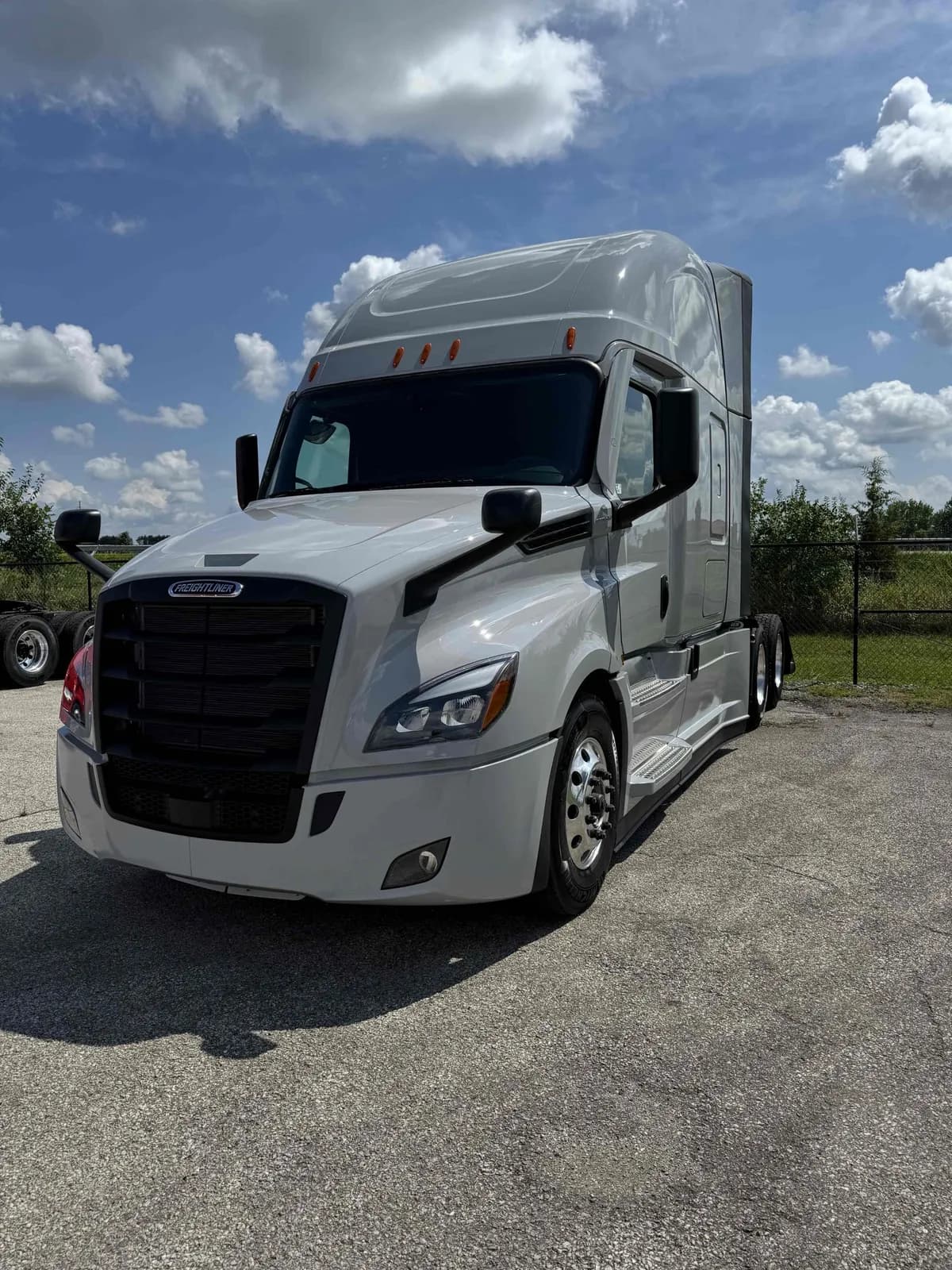2026 FREIGHTLINER Cascadia