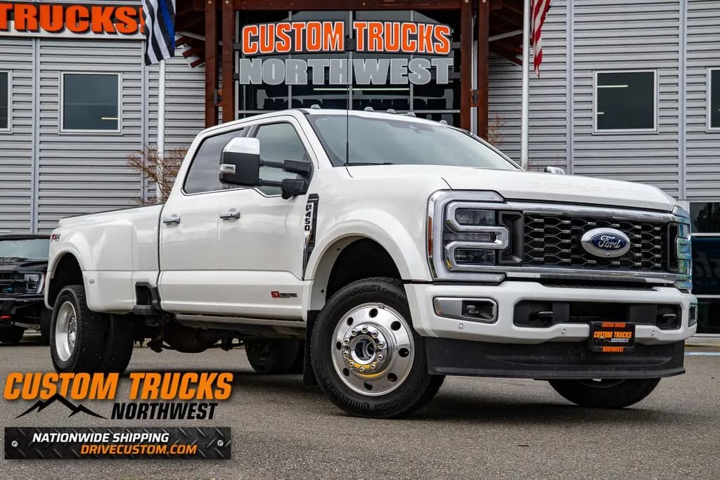 2025 Ford F-450 - Chassis