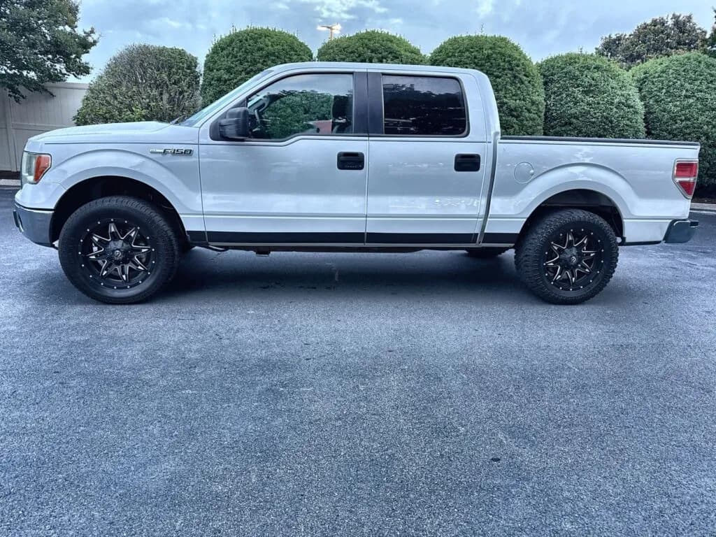 2013 Ford F-150 XLT - Pickup