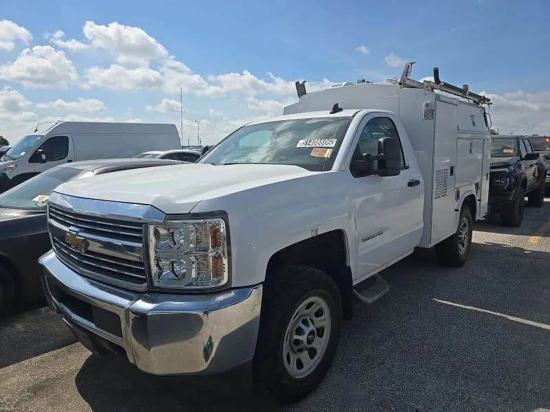 2015 Chevrolet Silverado 3500 HD - Chassis