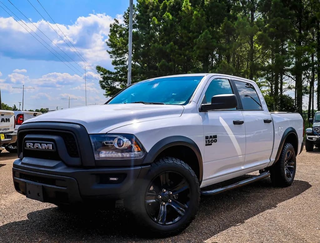 2023 Ram 1500 Classic - Pickup