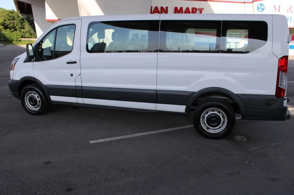 2018 Ford Transit Passenger Wagon T-350 148&quot - Vans