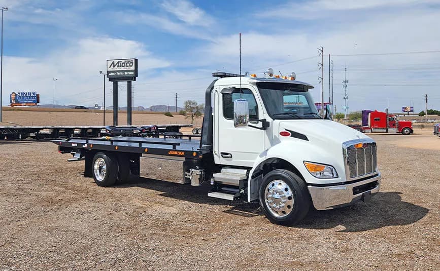2025 Peterbilt 536 - Tow