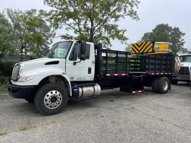2015 International 4300 Attenuator Truck